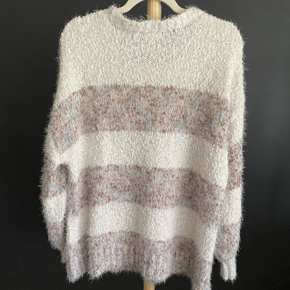 Stripe Lantern Sleeve Pullover Sweater - Picture 6 of 8